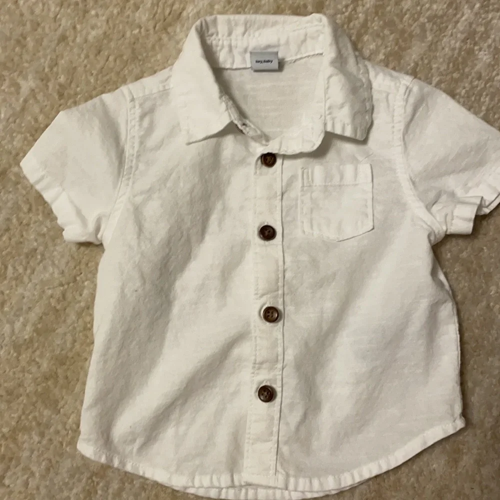 Like New! Baby Boys Old Navy Polo Style Romper and button down bundle!